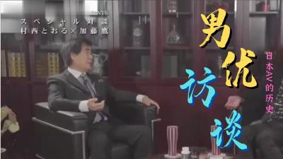 别看她的年龄小，就像刚出炉的小雏仔，下面很粉阴唇已经厚厚的